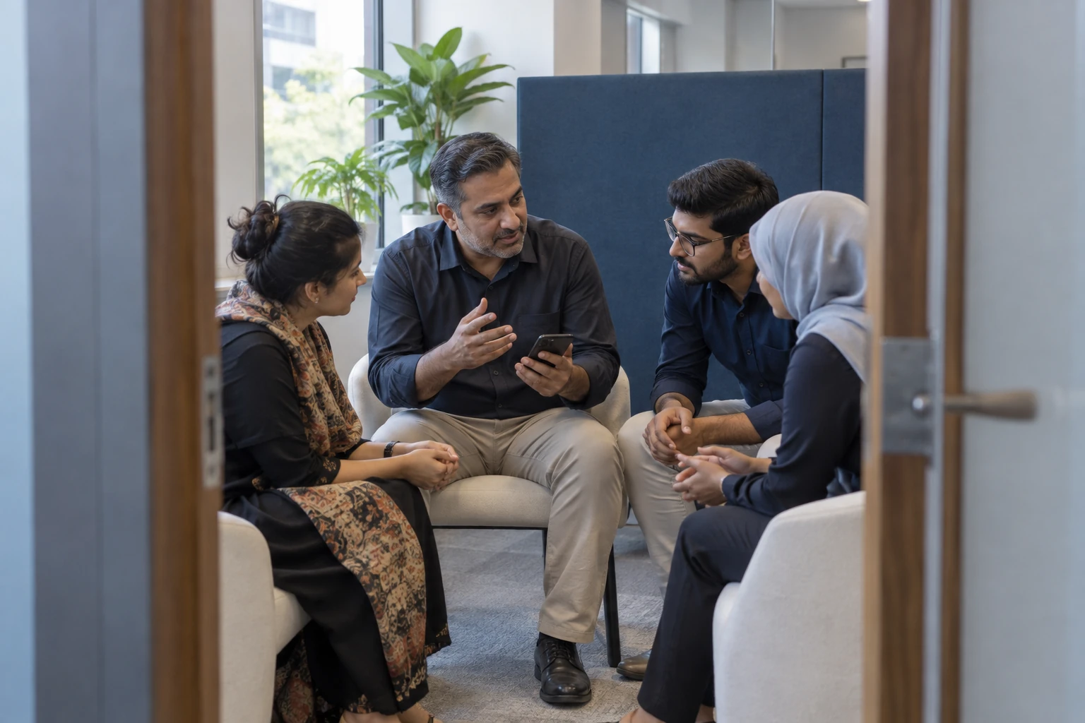 Illustrative scene for: Operations Leadership